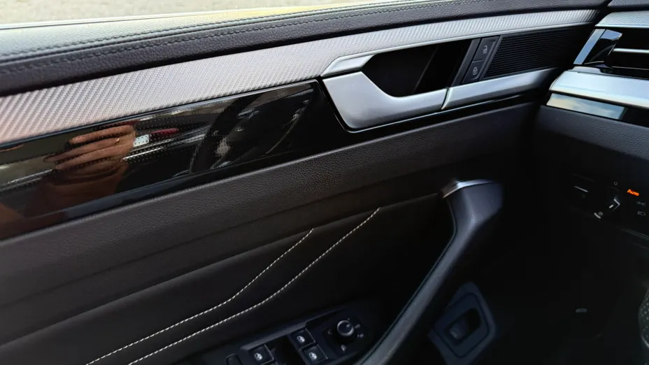 VOLKSWAGEN Arteon Arteon 2.0 TSI R-Line DSG