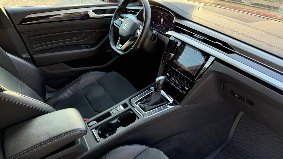 VOLKSWAGEN Arteon Arteon 2.0 TSI R-Line DSG