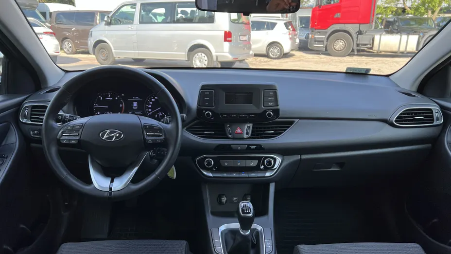 HYUNDAI i30 i30 1.6 D Classic +