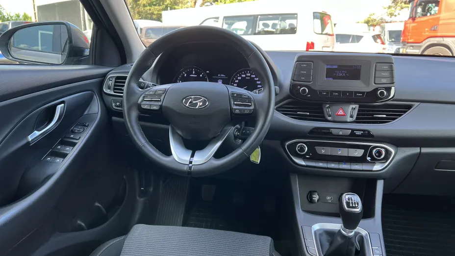 HYUNDAI i30 i30 1.6 D Classic +