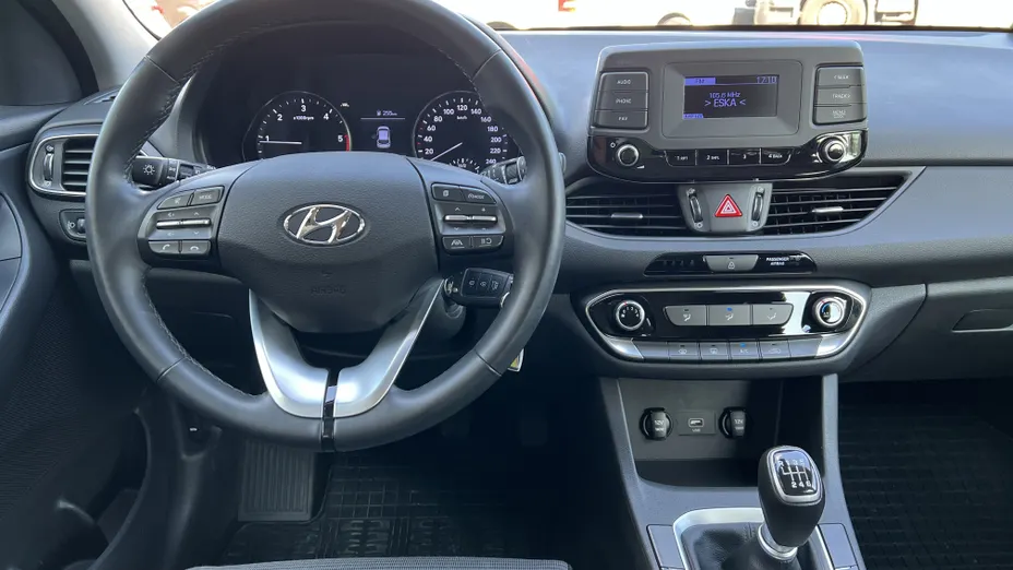 HYUNDAI i30 i30 1.6 D Classic +