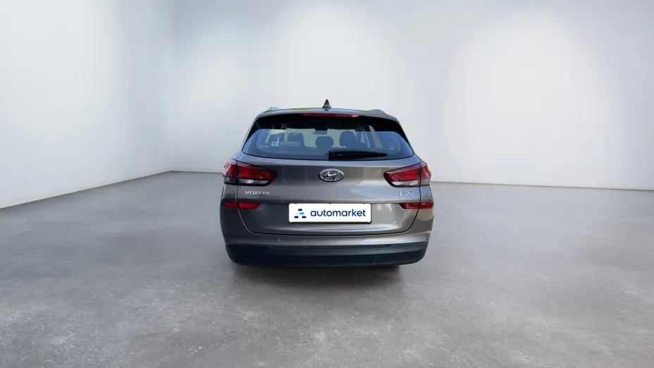HYUNDAI i30 i30 1.6 D Classic +