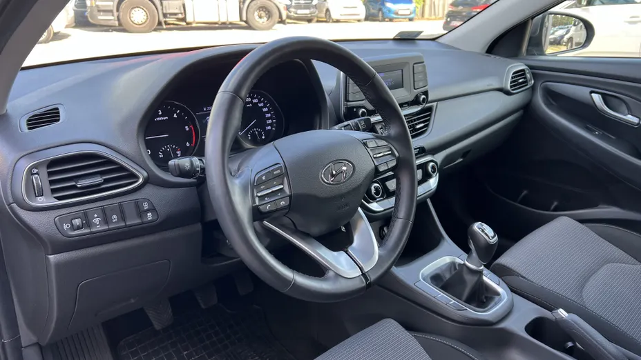 HYUNDAI i30 i30 1.6 D Classic +