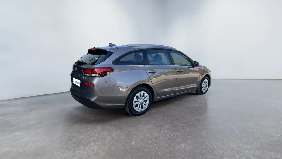 HYUNDAI i30 i30 1.6 D Classic +