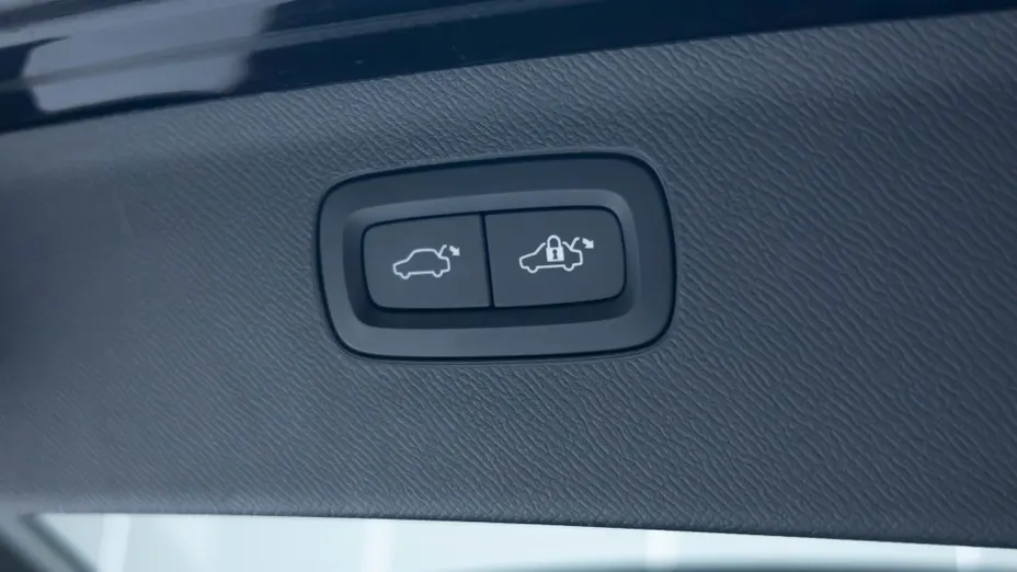VOLVO XC90 XC90 T8 AWD Plug-In Hybrid Ultra Bright 7os aut