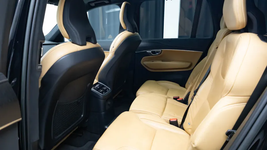 VOLVO XC90 XC90 T8 AWD Plug-In Hybrid Ultra Bright 7os aut