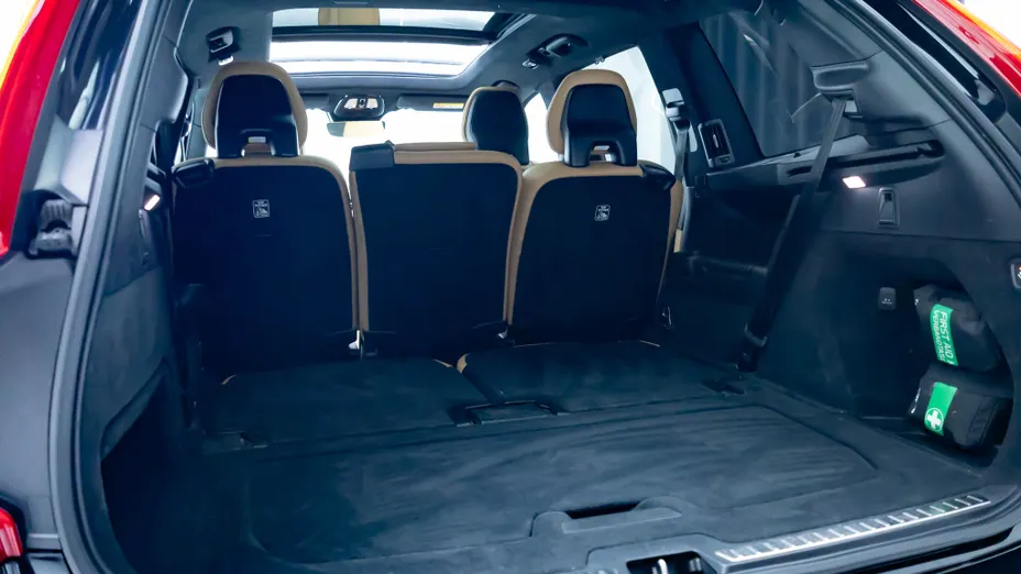 VOLVO XC90 XC90 T8 AWD Plug-In Hybrid Ultra Bright 7os aut