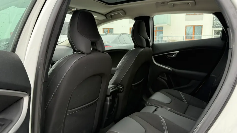 VOLVO V40 V40 D3 Drive-E Momentum aut