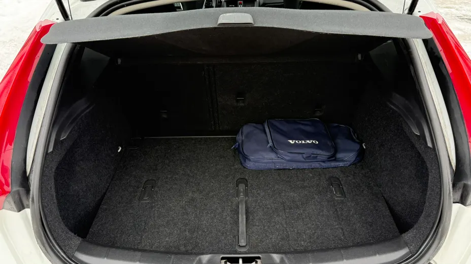 VOLVO V40 V40 D3 Drive-E Momentum aut