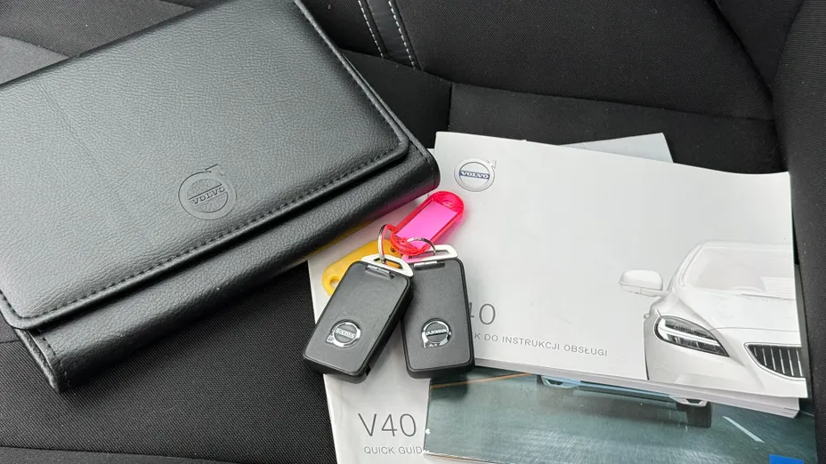 VOLVO V40 V40 D3 Drive-E Momentum aut