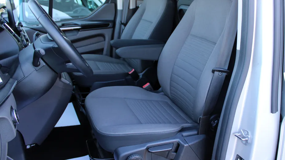 FORD Tourneo Custom Tourneo Custom 2.0 EcoBlue L1 Titanium SelectShift