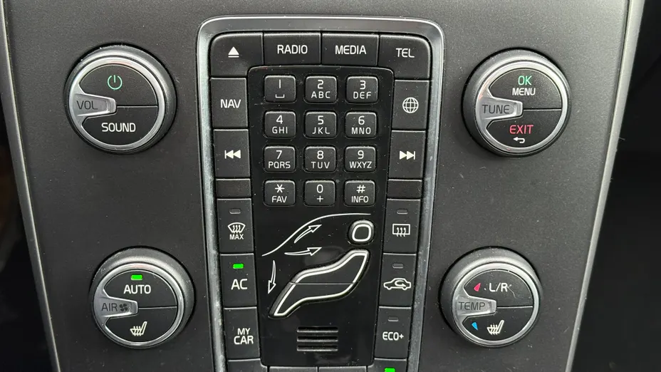 VOLVO V40 V40 D3 Drive-E Momentum aut