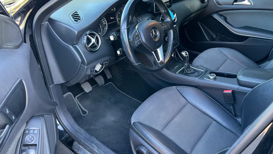 MERCEDES-BENZ A Klasa A 180 CDI Elegance