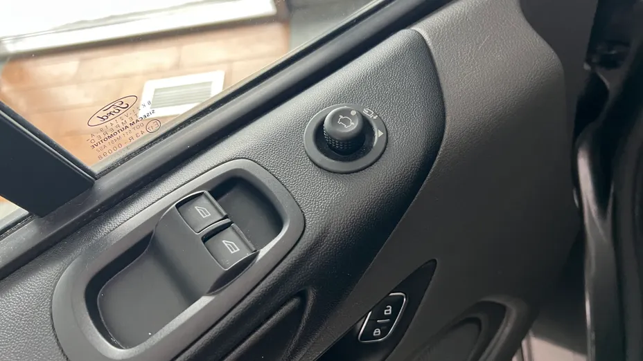 FORD Transit Custom Transit Custom Kombi 340 L2H1 Trend Aut.