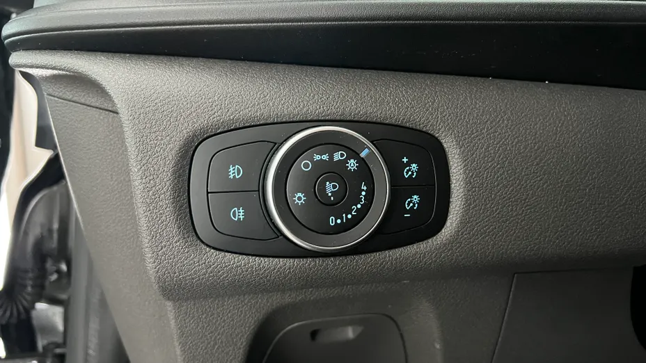 FORD Transit Custom Transit Custom Kombi 340 L2H1 Trend Aut.