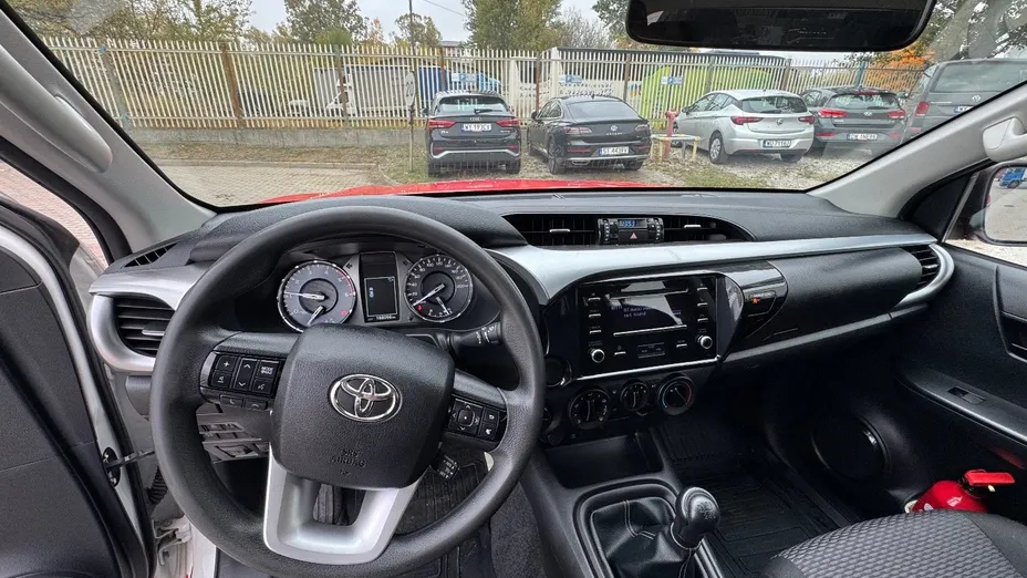TOYOTA HiLux Hilux 2.4 D-4D Double Cab DLX 4x4