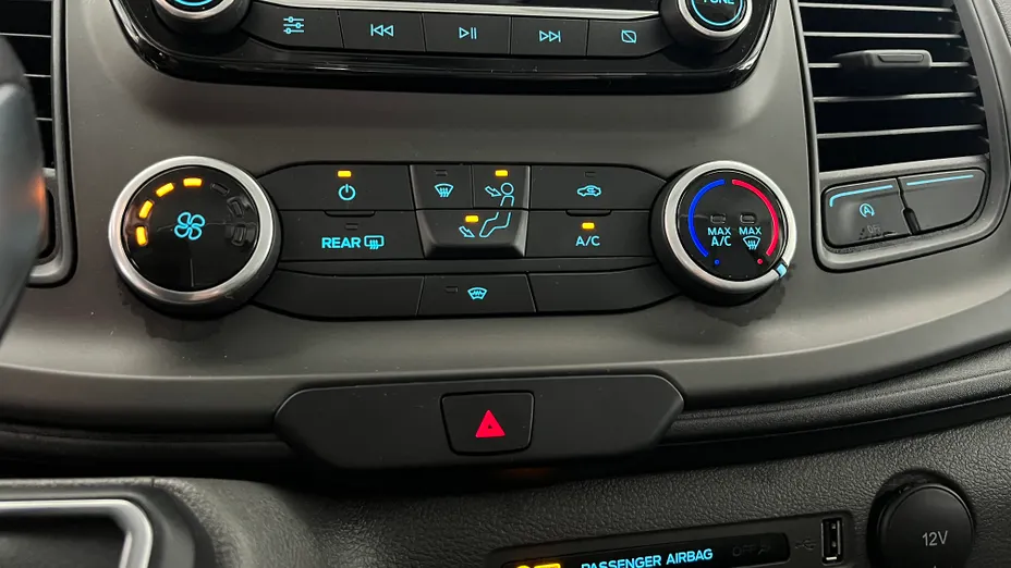 FORD Transit Custom Transit Custom Kombi 340 L2H1 Trend Aut.