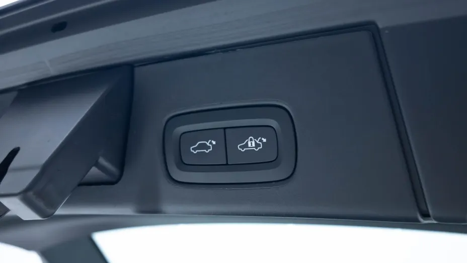 VOLVO V90 V90 T8 AWD Plug-In Hybrid Ultimate Bright aut