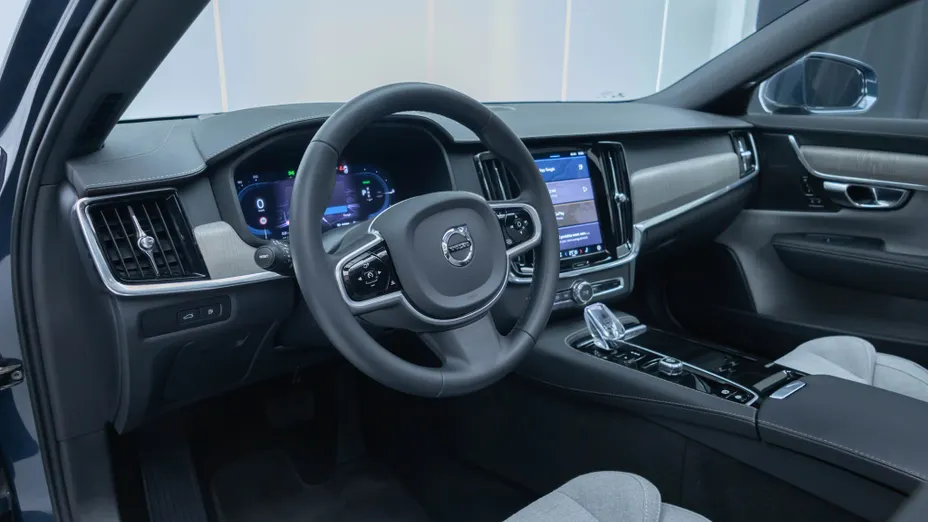 VOLVO V90 V90 T8 AWD Plug-In Hybrid Ultimate Bright aut