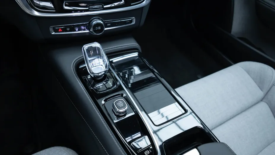 VOLVO V90 V90 T8 AWD Plug-In Hybrid Ultimate Bright aut