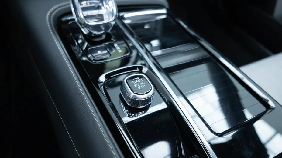 VOLVO V90 V90 T8 AWD Plug-In Hybrid Ultimate Bright aut