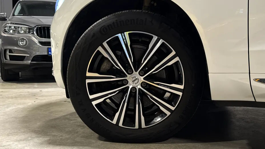 VOLVO XC60 XC60 T6 Plug-In Hybrid AWD Plus Bright aut