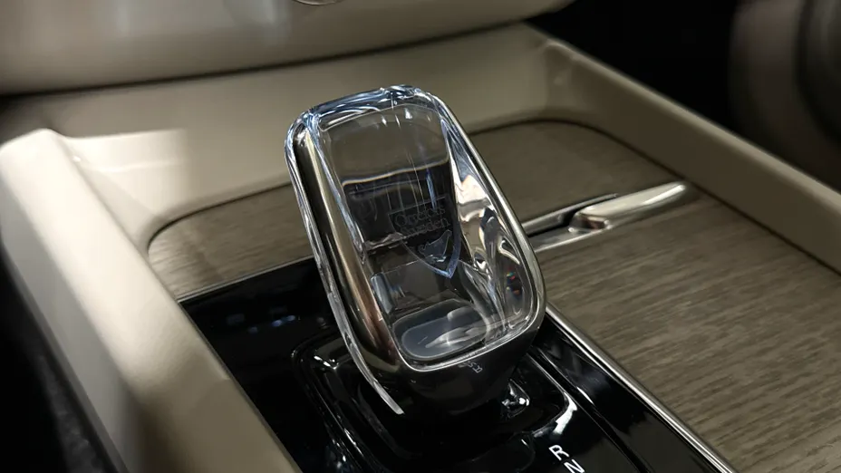 VOLVO XC60 XC60 T6 Plug-In Hybrid AWD Plus Bright aut