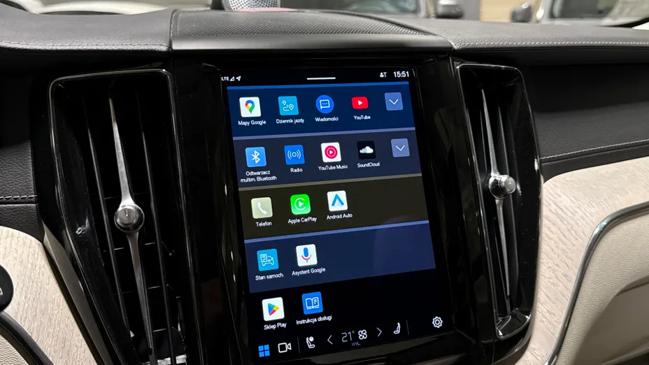 VOLVO XC60 XC60 T6 Plug-In Hybrid AWD Plus Bright aut