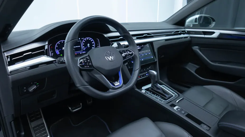 VOLKSWAGEN Arteon Arteon 2.0 TSI 4Motion R DSG