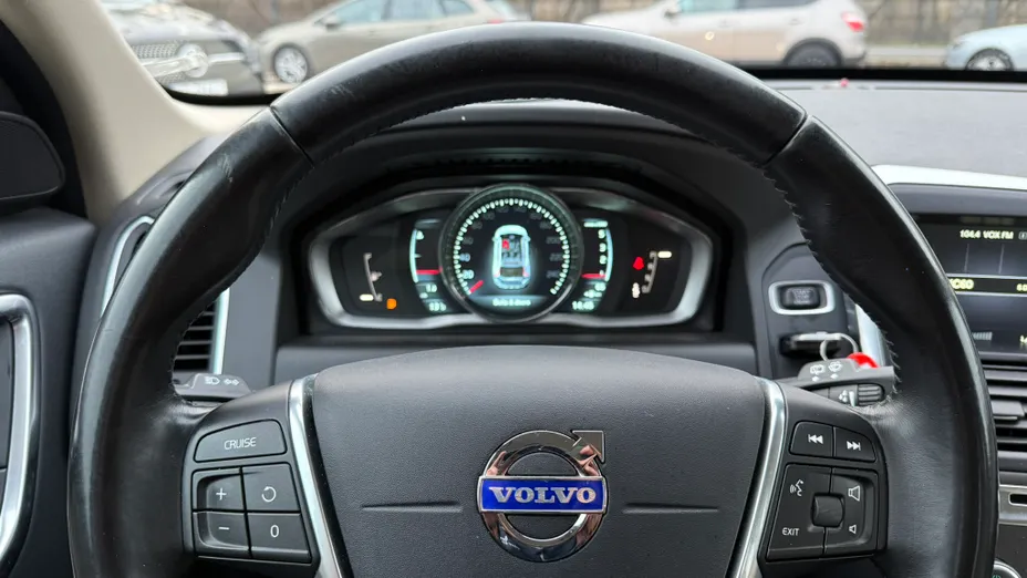 VOLVO XC60 XC60 2.0T Summum