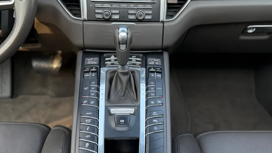 PORSCHE Macan Macan Turbo
