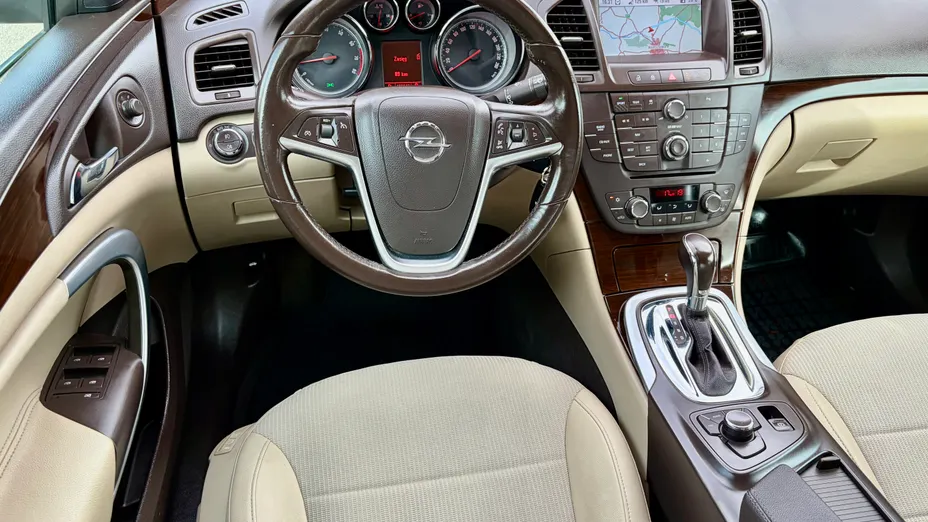 OPEL Insignia Insignia 2.0 T Cosmo aut EU6