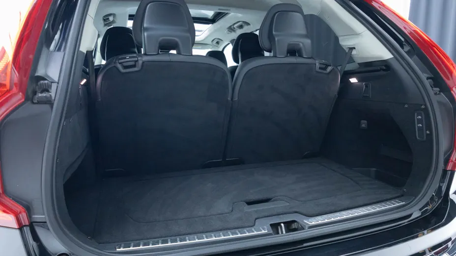 VOLVO XC90 XC90 T8 AWD Plug-In Hybrid Ultra Dark 7os aut