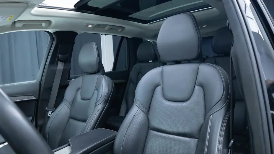 VOLVO XC90 XC90 T8 AWD Plug-In Hybrid Ultra Dark 7os aut