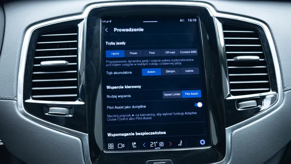 VOLVO XC90 XC90 T8 AWD Plug-In Hybrid Ultra Dark 7os aut