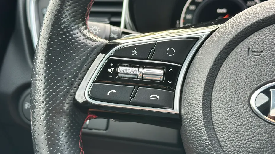 KIA Cee'd Ceed 1.6 T-GDI GT DCT