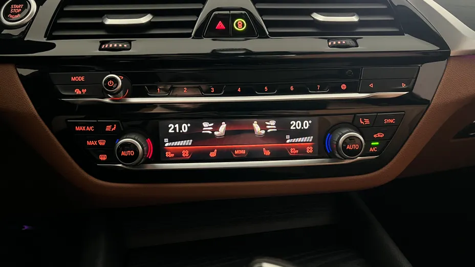 BMW Seria 5 520d mHEV Luxury Line sport-aut