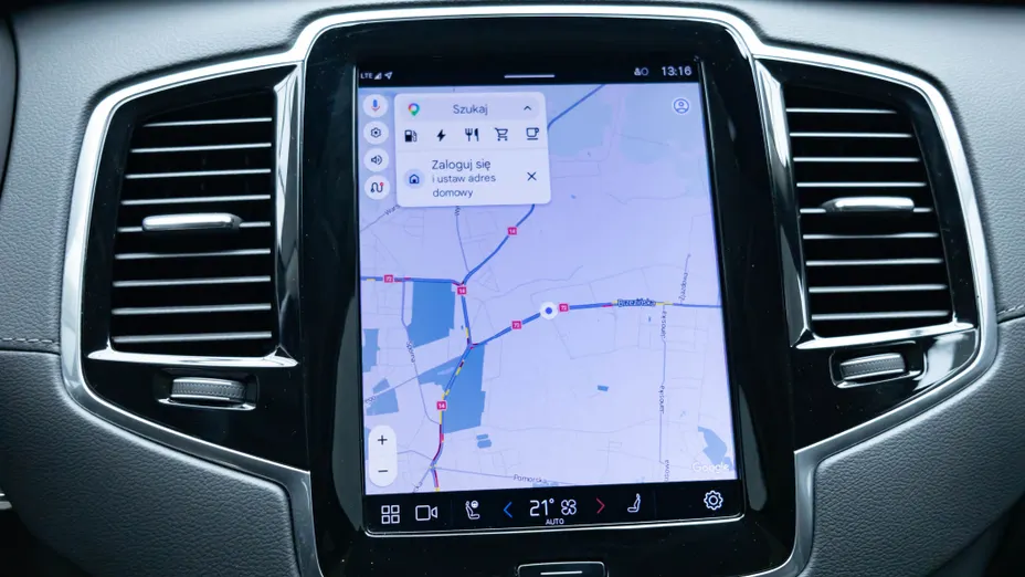 VOLVO XC90 XC90 T8 AWD Plug-In Hybrid Ultra Dark 7os aut