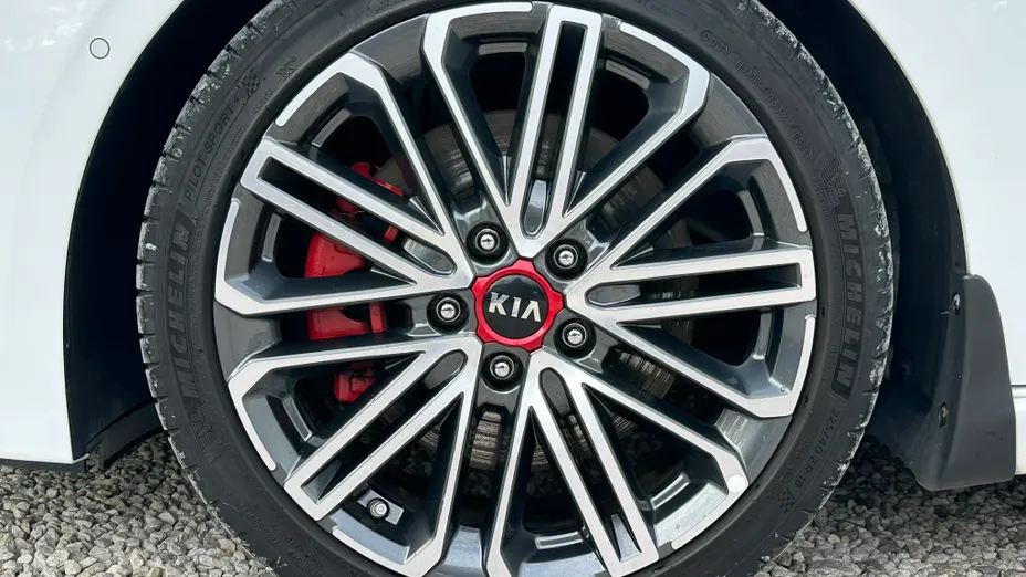 KIA Cee'd Ceed 1.6 T-GDI GT DCT