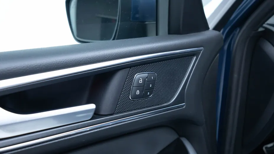 FORD S-MAX S-MAX 2.5 Hybrid ST-Line CVT 7os.