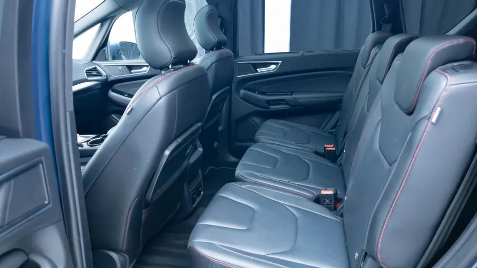 FORD S-MAX S-MAX 2.5 Hybrid ST-Line CVT 7os.