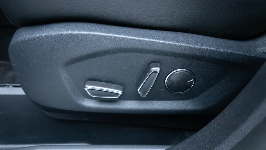 FORD S-MAX S-MAX 2.5 Hybrid ST-Line CVT 7os.