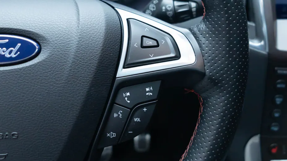 FORD S-MAX S-MAX 2.5 Hybrid ST-Line CVT 7os.