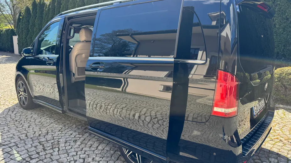 MERCEDES-BENZ V Klasa V 300 d 4-Matic 9G-Tronic Exclusive (długi)