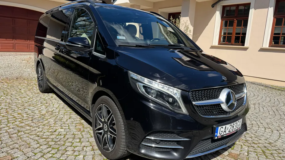 MERCEDES-BENZ V Klasa V 300 d 4-Matic 9G-Tronic Exclusive (długi)