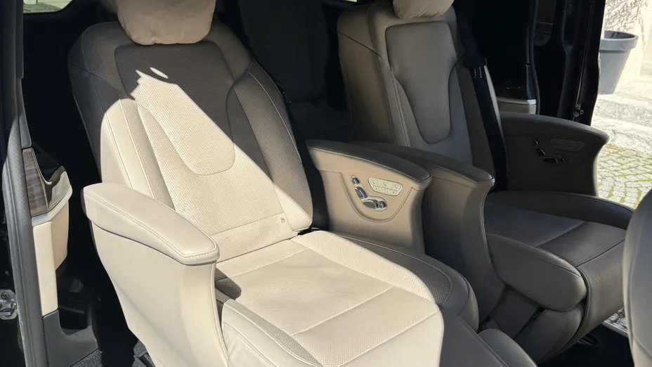 MERCEDES-BENZ V Klasa V 300 d 4-Matic 9G-Tronic Exclusive (długi)