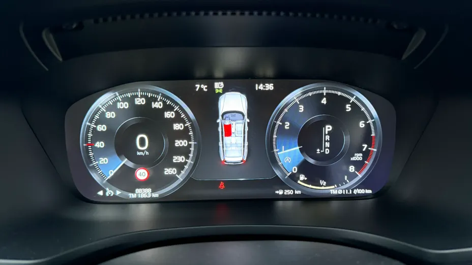 VOLVO V60 V60 T4 Momentum aut