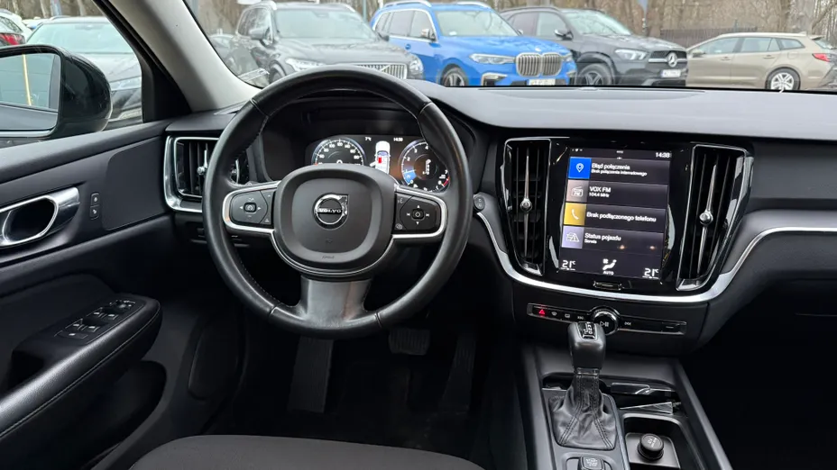 VOLVO V60 V60 T4 Momentum aut