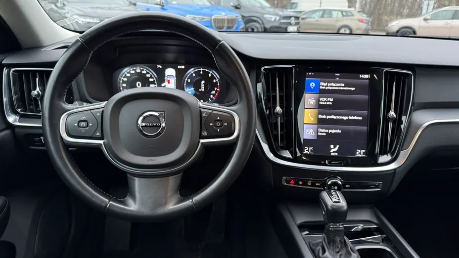 VOLVO V60 V60 T4 Momentum aut