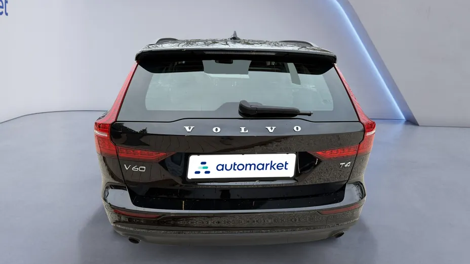 VOLVO V60 V60 T4 Momentum aut